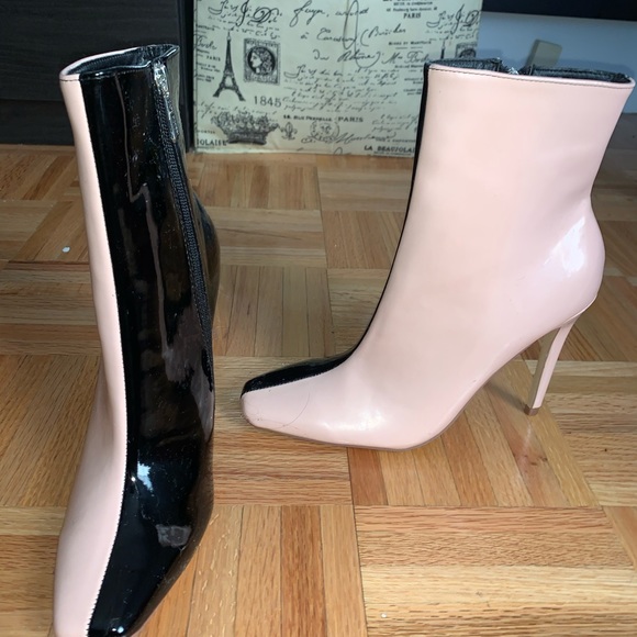 Black and pink booties - Picture 3 of 3